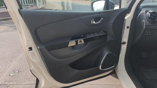 Renault Captur image 6