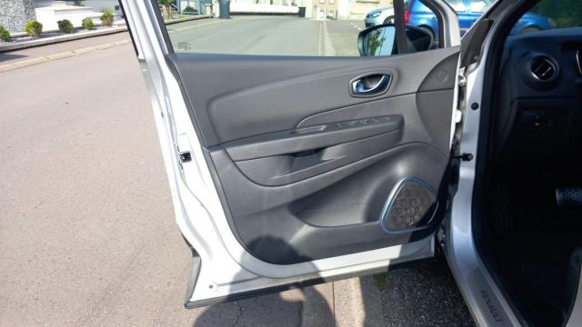 Renault Captur image 2
