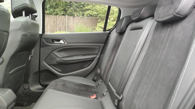 Peugeot 308 image 9