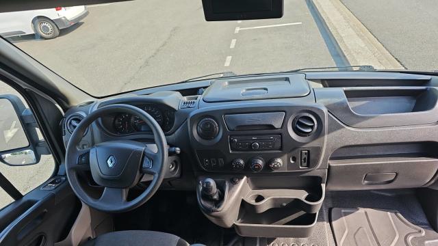 Renault Master image 7