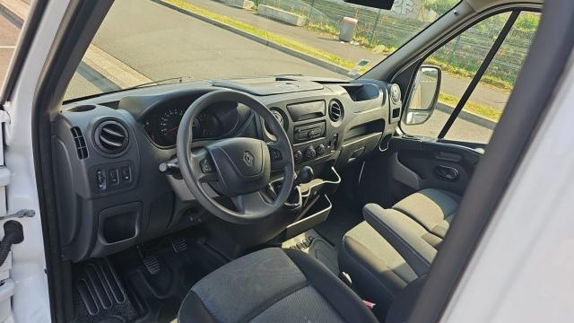 Renault Master image 1