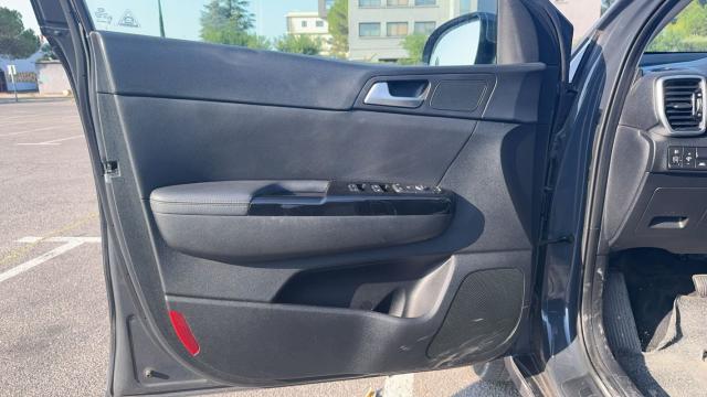 Kia Sportage image 2