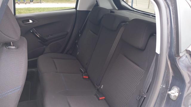 Peugeot 208 image 8