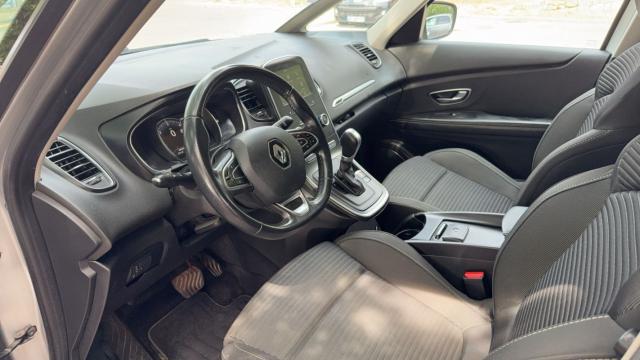 Renault Grand Scénic image 9