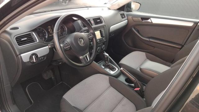 Volkswagen Jetta image 6