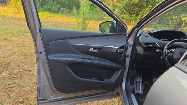 Peugeot 3008 image 4