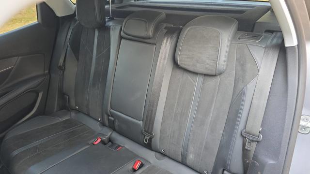 Peugeot 3008 image 2