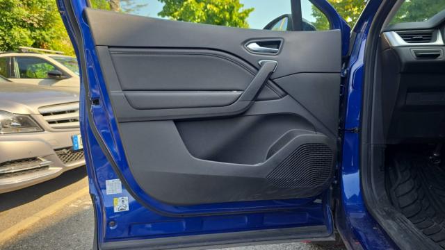 Renault Captur image 2