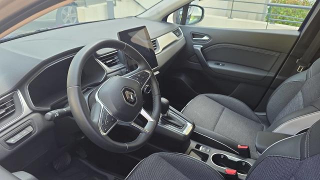 Renault Captur image 9