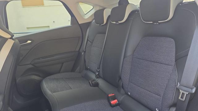 Renault Captur image 7