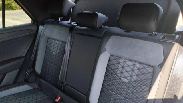 Volkswagen T-Roc image 2
