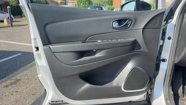 Renault Captur image 1
