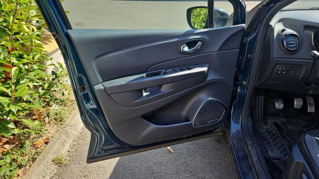 Renault Captur image 9
