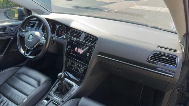 Volkswagen Golf Sw image 8