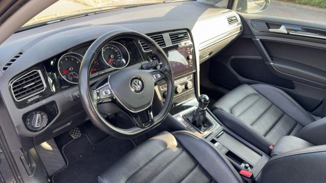 Volkswagen Golf Sw image 5