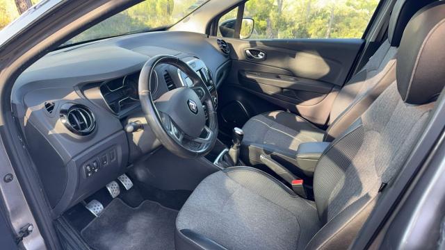 Renault Captur image 1