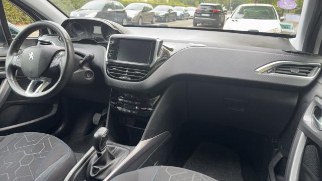 Peugeot 2008 image 7