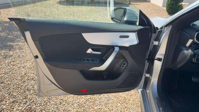 Mercedes Benz Classe Cla image 6