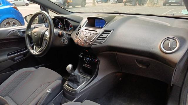 Ford Fiesta image 4