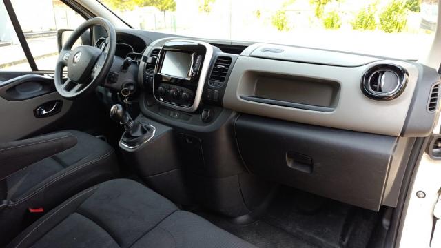 Renault Trafic image 9