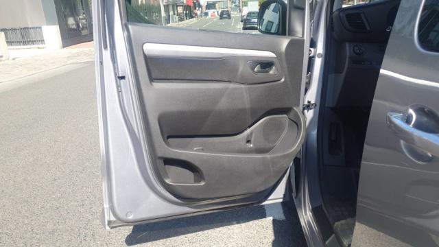 Citroen Jumpy image 9