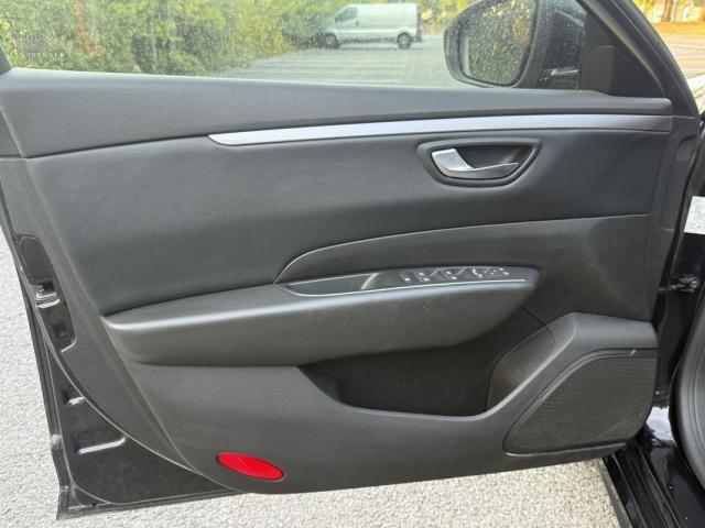Renault Talisman Estate image 9