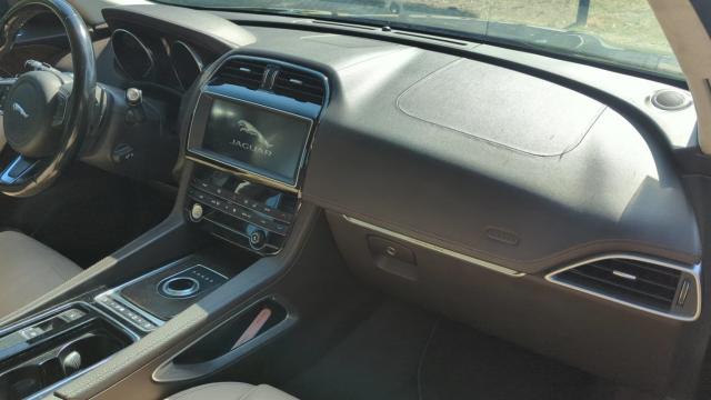 Jaguar F-Pace image 7