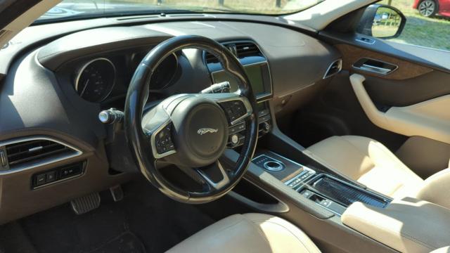 Jaguar F-Pace image 3
