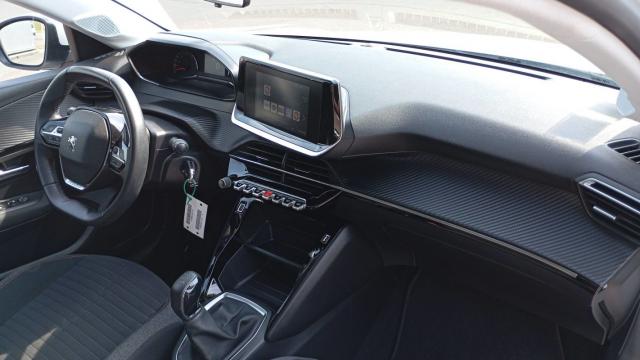 Peugeot 208 image 4