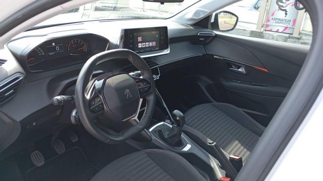Peugeot 208 image 7
