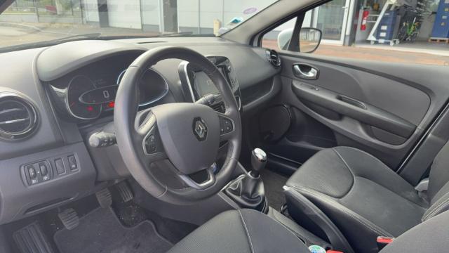 Renault Clio Estate image 4