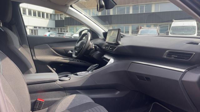 Peugeot 5008 image 8