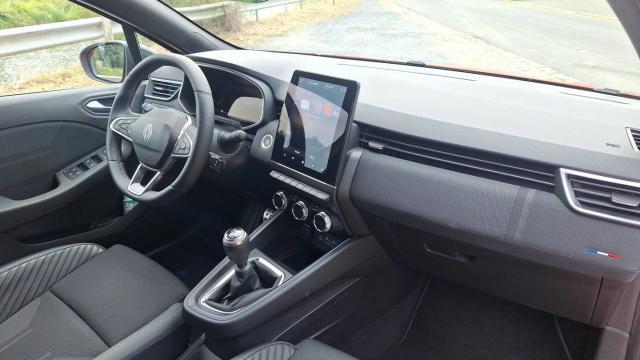 Renault Clio image 9