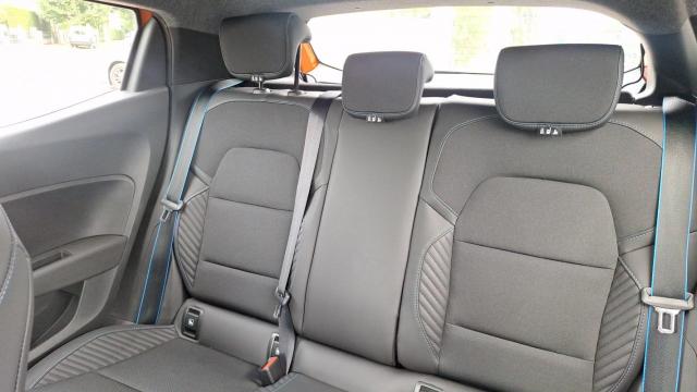 Renault Clio image 2