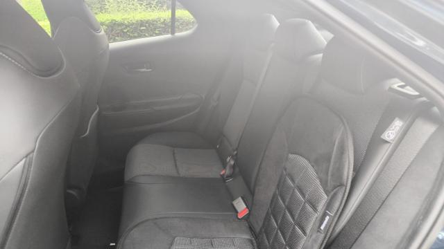 Toyota C-Hr image 3