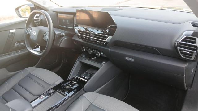 Citroen E-C4 image 8