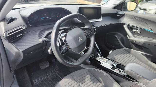 Peugeot 2008 image 5