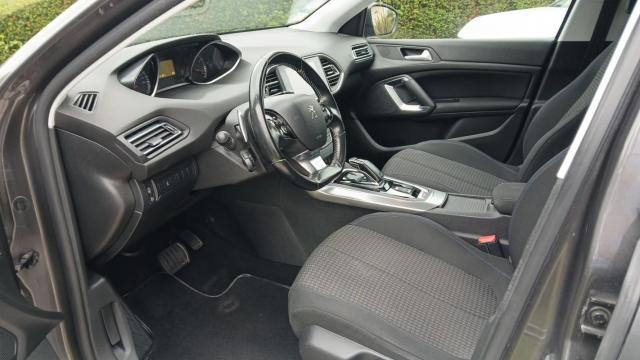 Peugeot 308 image 3