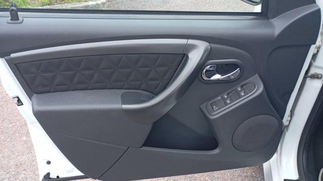 Dacia Duster image 8