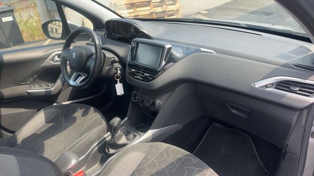 Peugeot 2008 image 6
