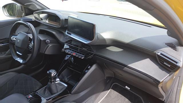 Peugeot 208 image 5