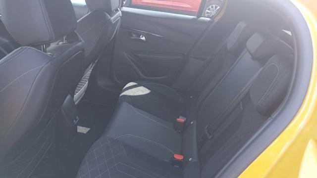 Peugeot 208 image 2