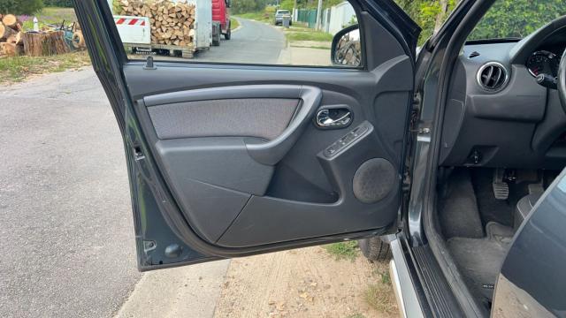 Dacia Duster image 6