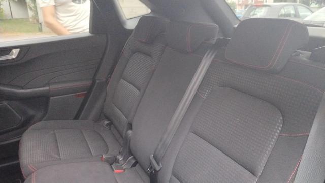 Ford Kuga image 6