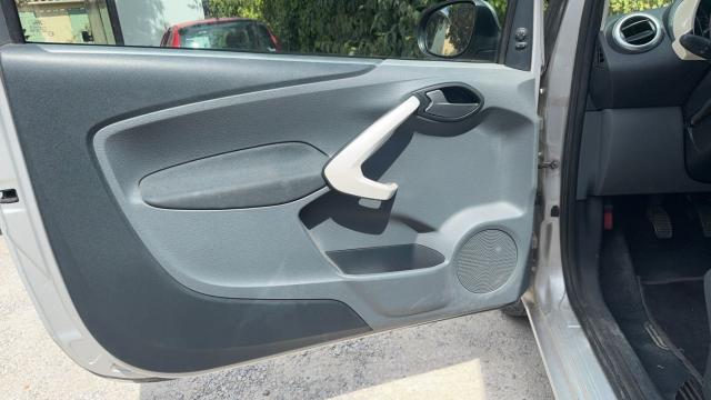Ford Ka image 6