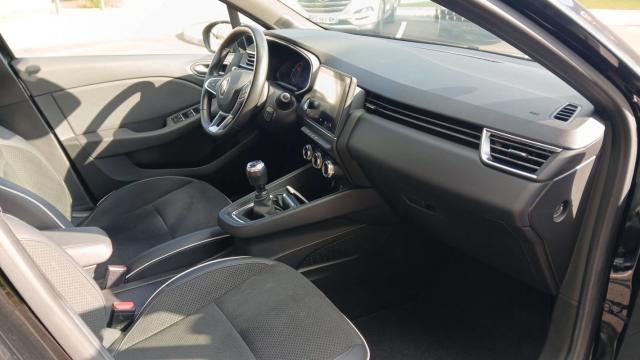 Renault Clio image 2