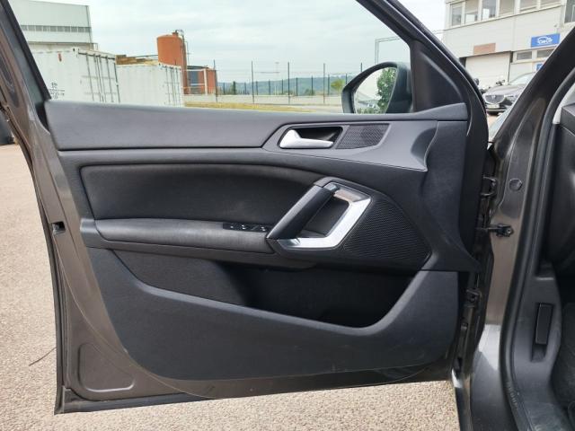 Peugeot 308 image 9