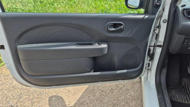Renault Twingo image 9