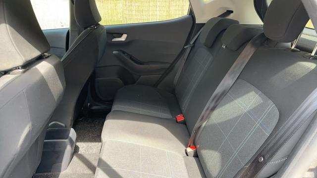 Ford Fiesta image 4