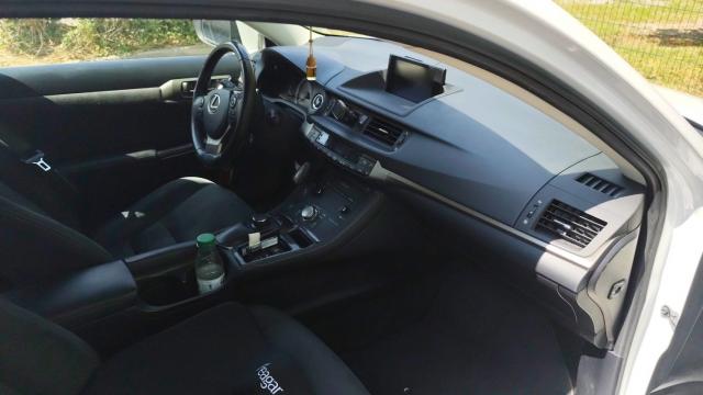 Lexus Ct 200h image 8